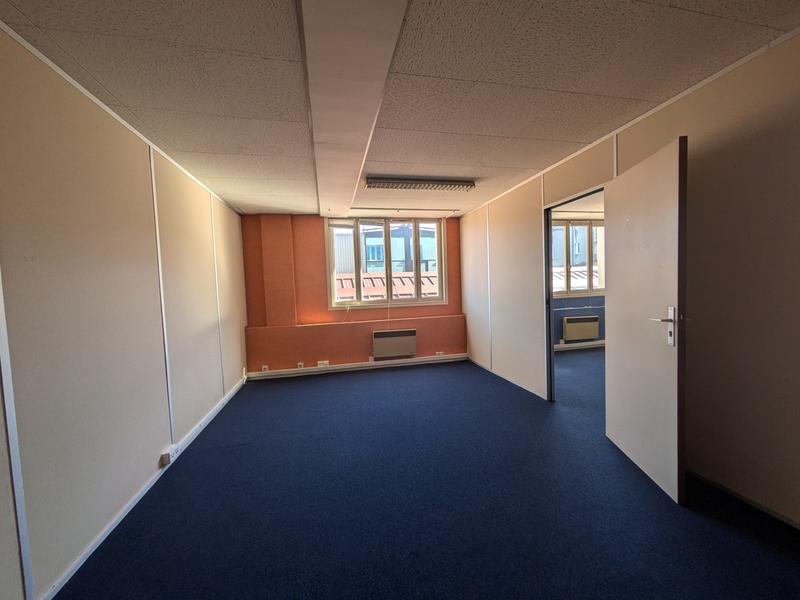 Bureau - 300 m²