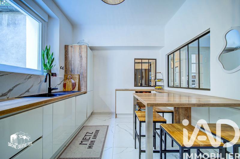 Appartement - 150 m² - 6 pièces