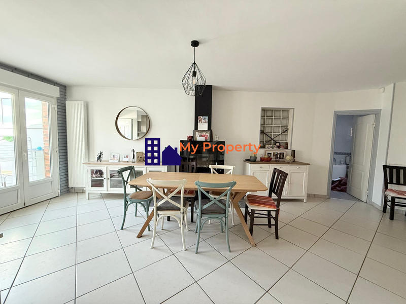 Maison - 98 m² - 6 pièces