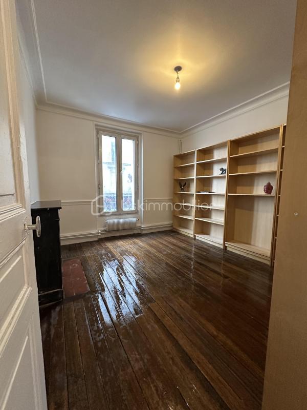Appartement - 76 m² - 5 pièces