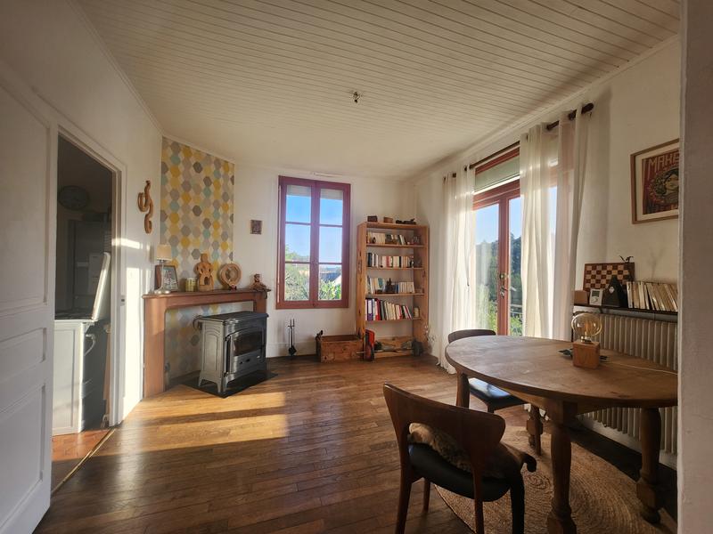 Maison - 98 m² - 5 pièces