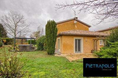 Maison traditionnelle - 175 m² - 6 pièces
