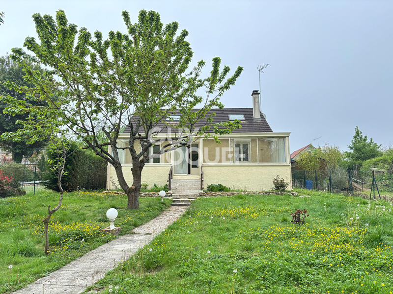 Maison - 166 m² - 9 pièces