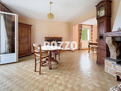 Maison - 137 m² - 5 pièces