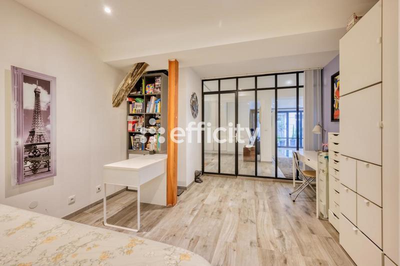 Appartement - 200 m² - 7 pièces