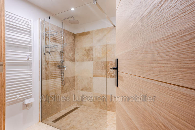 Mas - 380 m² - 9 pièces