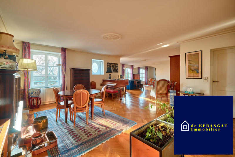 Appartement - 192 m² - 6 pièces