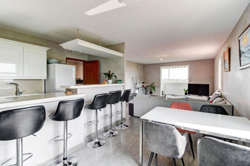 Appartement - 110 m² - 4 pièces