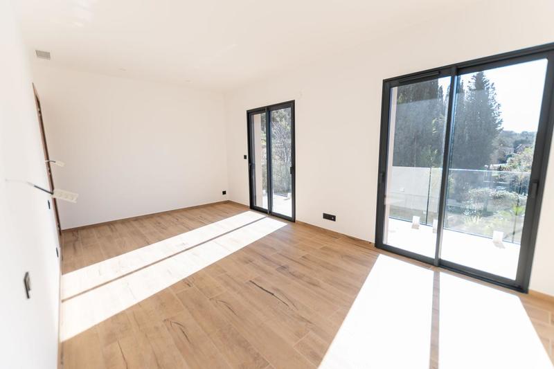 Villa - 180 m² - 5 pièces