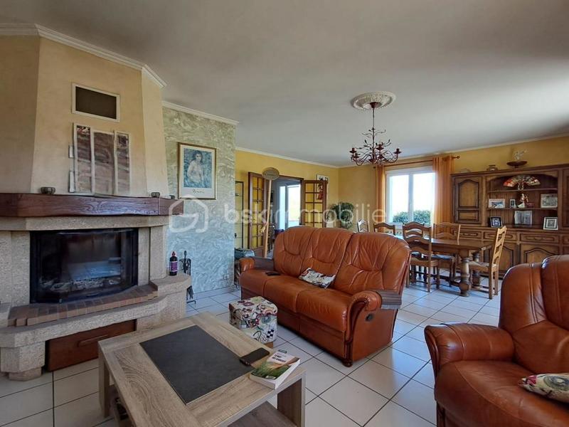 Maison traditionnelle - 140 m² - 4 pièces