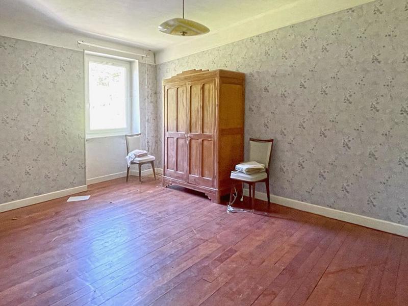 Corps de ferme - 400 m² - 5 pièces