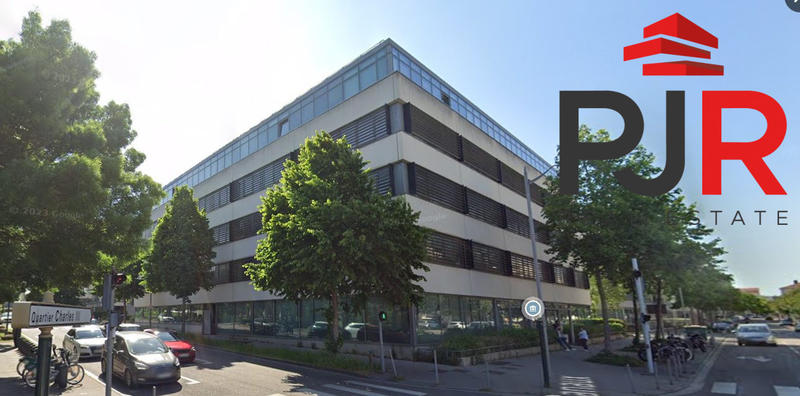 Bureau - 605 m²
