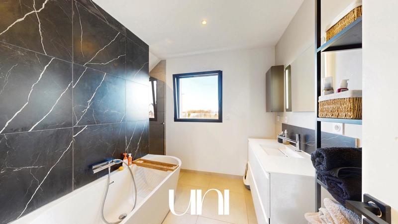 Maison - 125 m² - 5 pièces