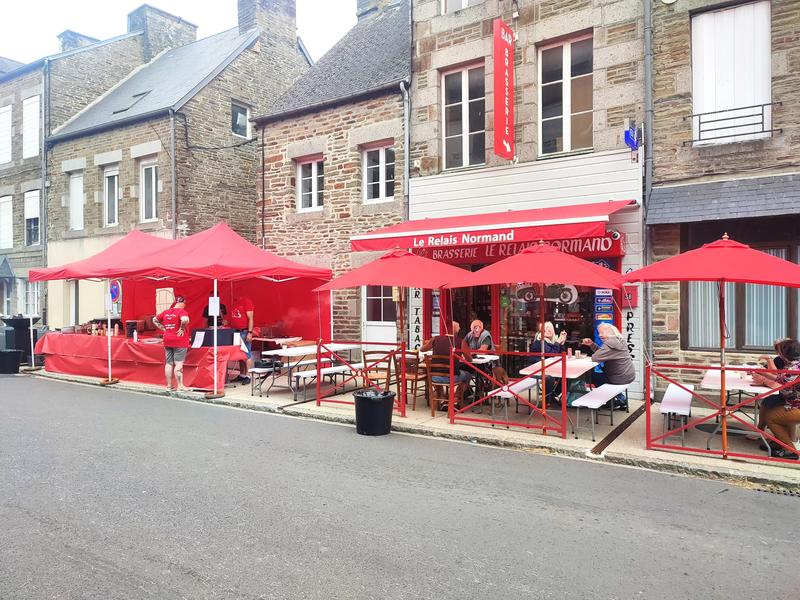 Local commercial - 219 m² - 8 pièces