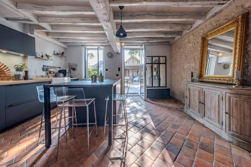 Maison ancienne - 220 m² - 7 pièces