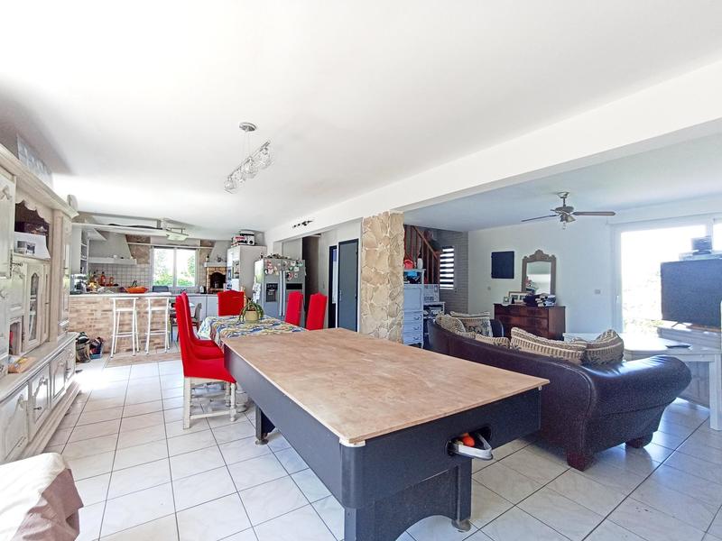 Maison - 171 m² - 6 pièces