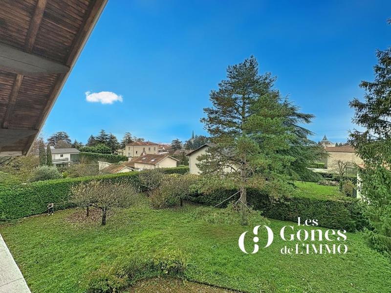 Maison - 229 m² - 7 pièces