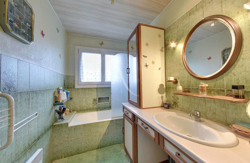 Maison - 133 m² - 6 pièces