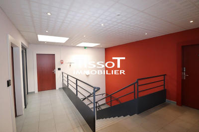 Bureau - 71 m² - 1 pièce