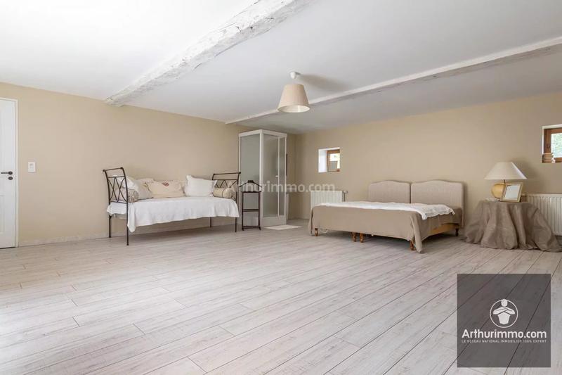 Maison - 425 m² - 13 pièces