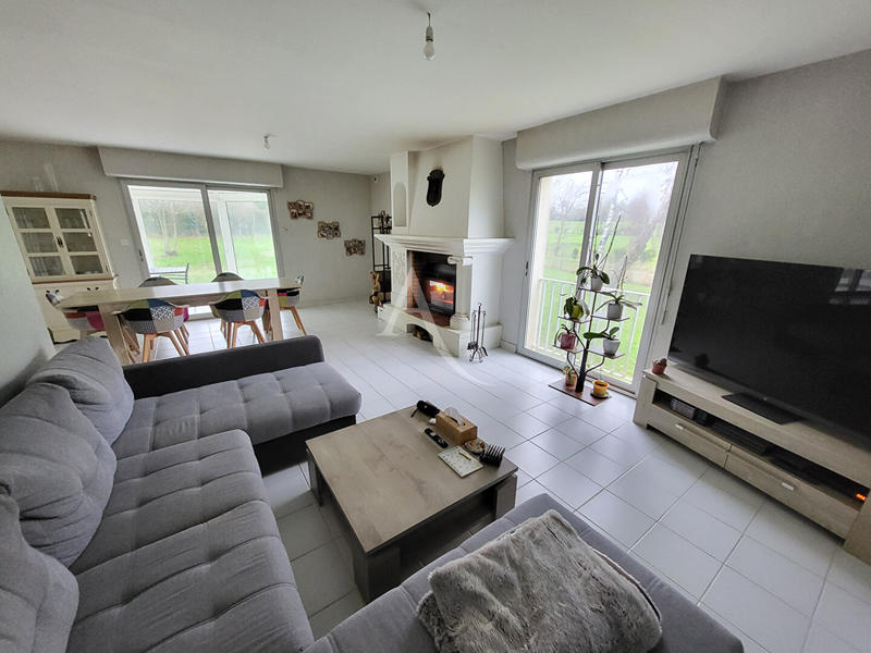 Maison - 122 m² - 6 pièces