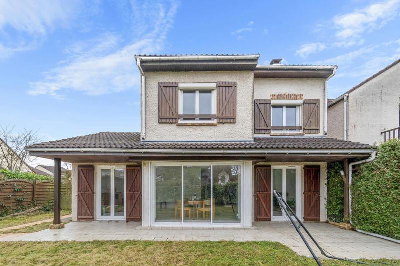 Maison - 141 m² - 7 pièces