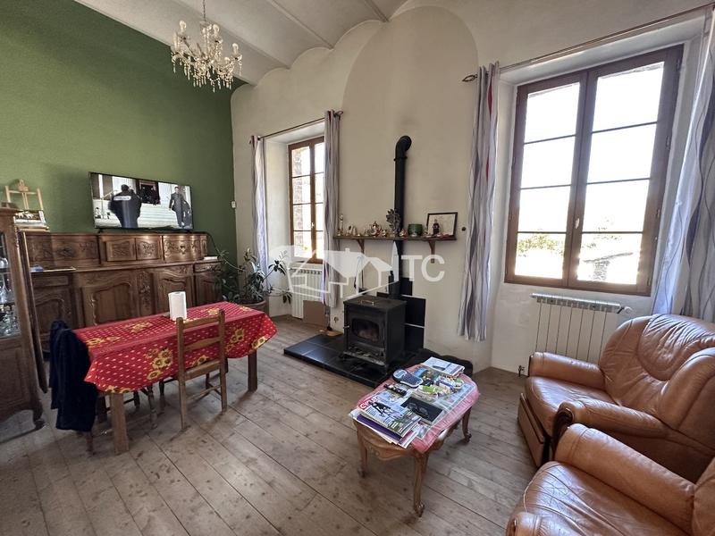 Maison - 196 m² - 8 pièces