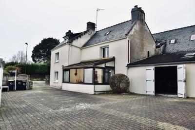 Maison traditionnelle - 95 m² - 5 pièces