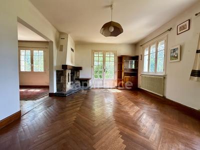 Maison - 143 m² - 6 pièces