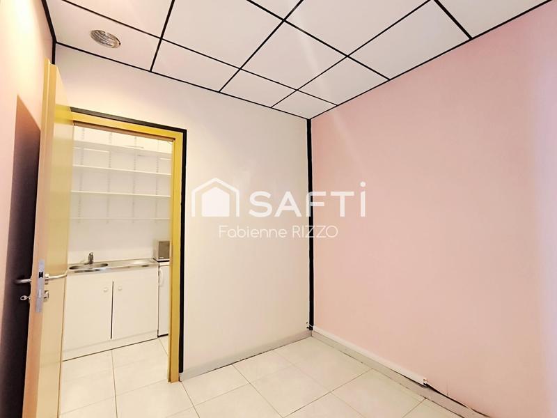 Bureau - 146 m² - 8 pièces