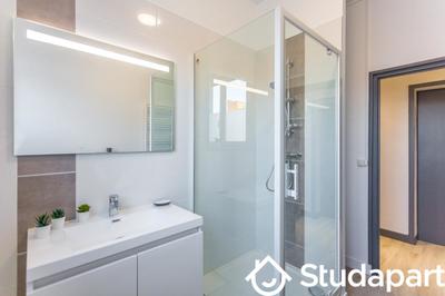 Chambre - 9 m² - 1 pièce