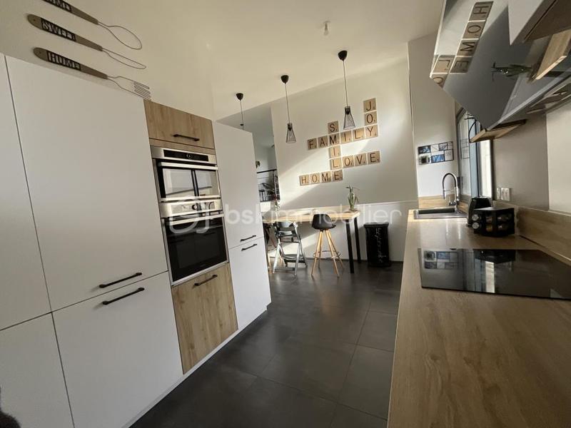 Maison - 123 m² - 4 pièces