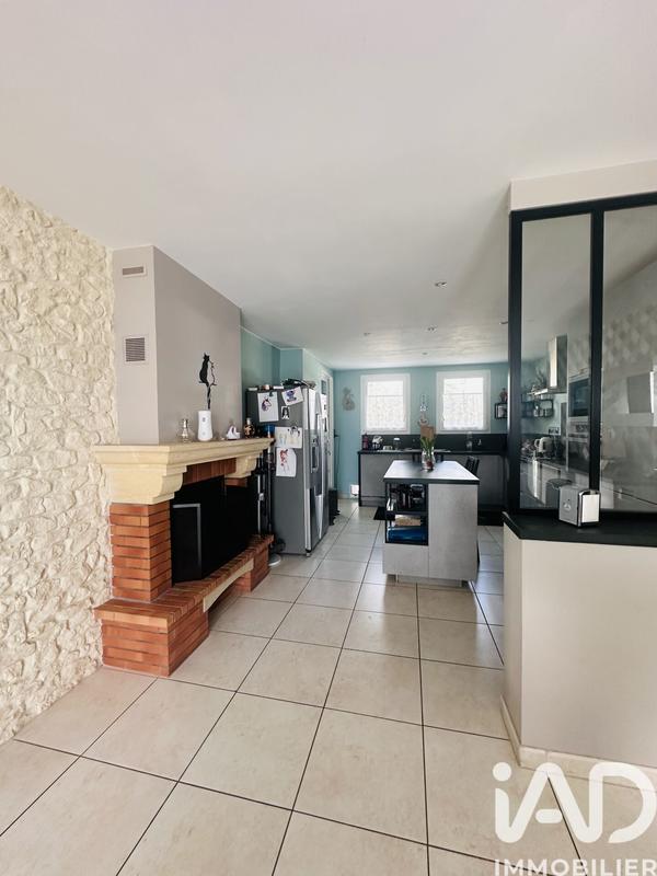 Maison - 207 m² - 9 pièces