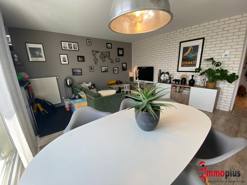 Appartement - 64 m² - 3 pièces