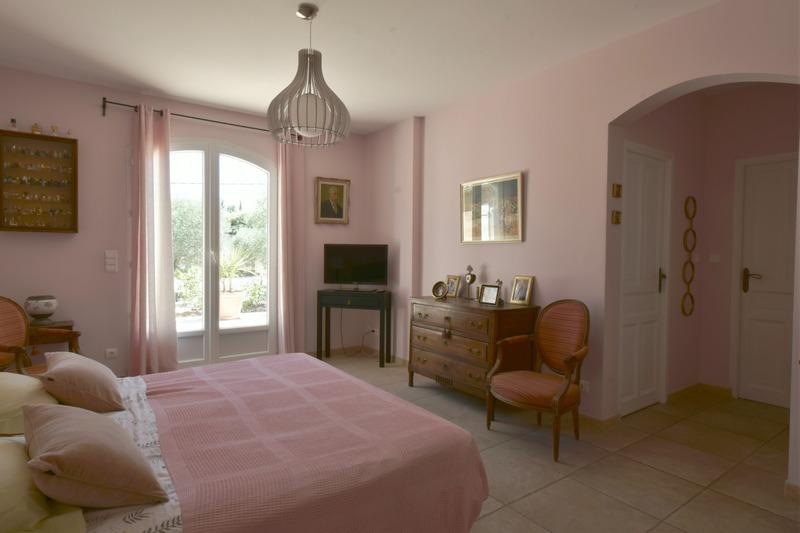 Maison - 215 m² - 5 pièces