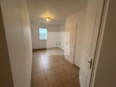 Appartement - 120 m² - 5 pièces