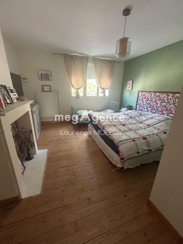 Maison - 240 m² - 7 pièces