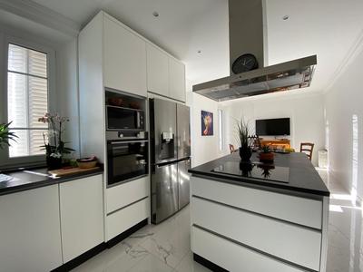 Appartement - 119 m² - 3 pièces