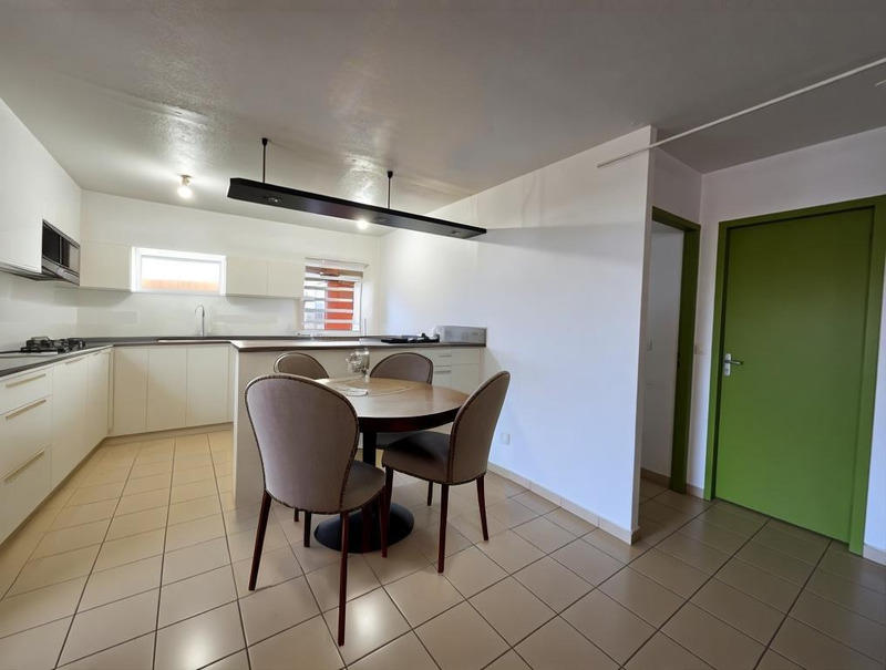 Maison - 86 m² - 5 pièces