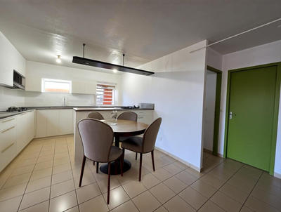 Maison - 86 m² - 5 pièces