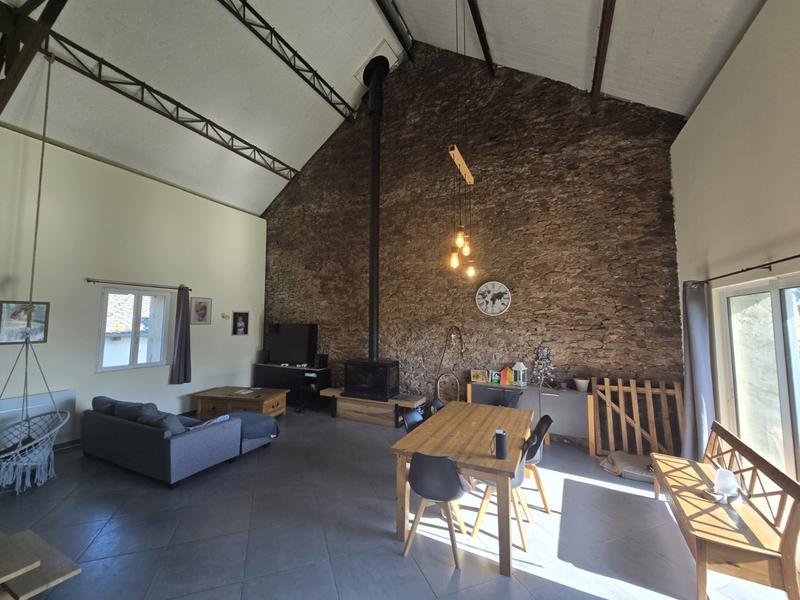 Maison - 223 m² - 8 pièces