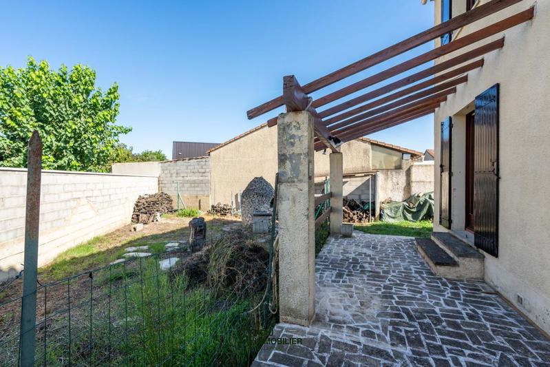 Villa - 99 m² - 4 pièces