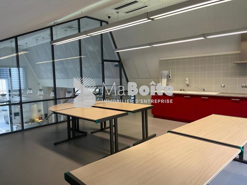 Local d'activités - 330 m²