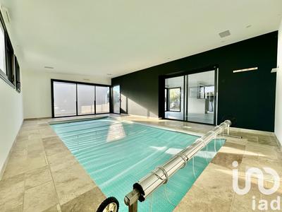 Maison - 137 m² - 8 pièces