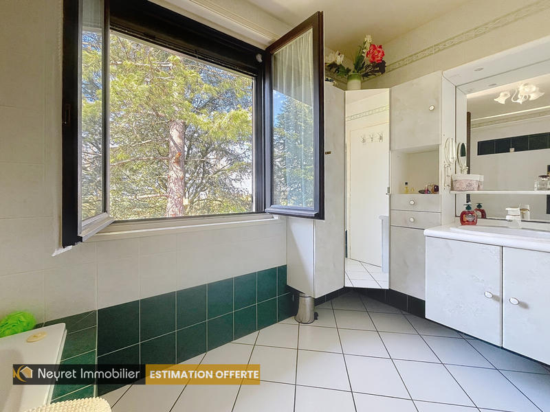 Maison - 158 m² - 7 pièces