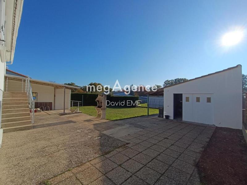 Maison traditionnelle - 102 m² - 5 pièces