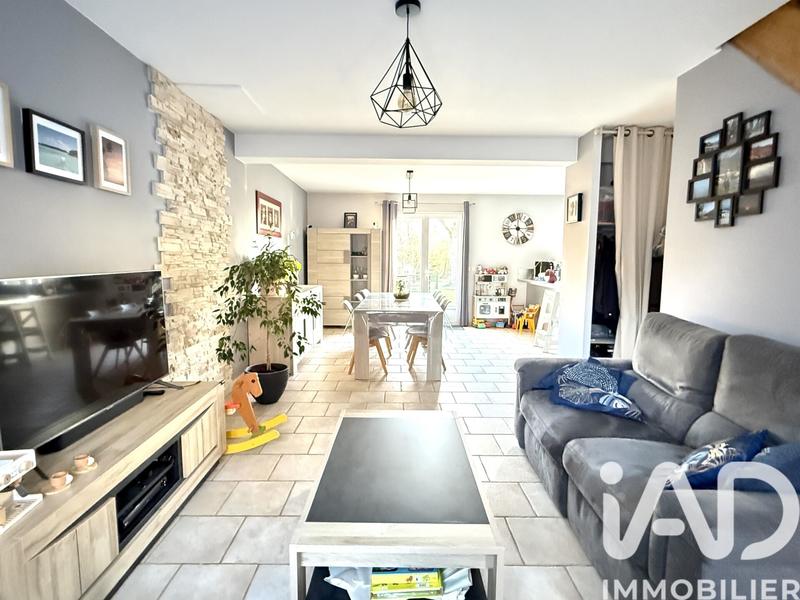Maison - 93 m² - 5 pièces