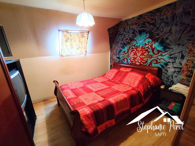 Maison - 200 m² - 8 pièces