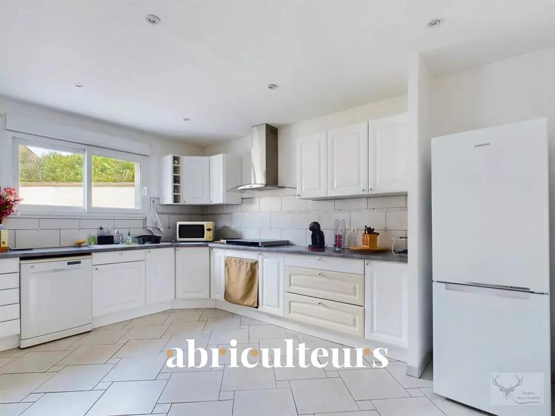 Maison - 152 m² - 6 pièces