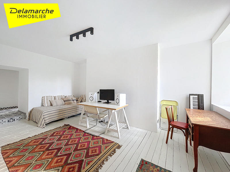 Maison - 224 m² - 7 pièces